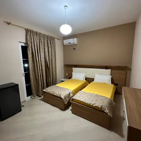 Rozmarine Hotel Pellumbas